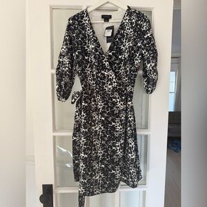 club monaco Ruched Sleeve Wrap Dress Black Mix size 2 NWT